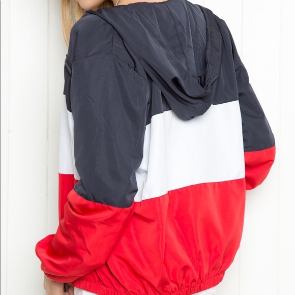 Brandy Melville Windbreaker Jacket - Picture 3 of 5